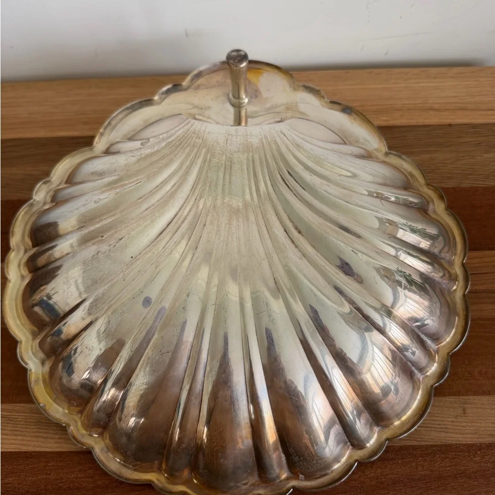 Sheffield Co. Large Clam Sea Shell Serving Fish Silver Plated